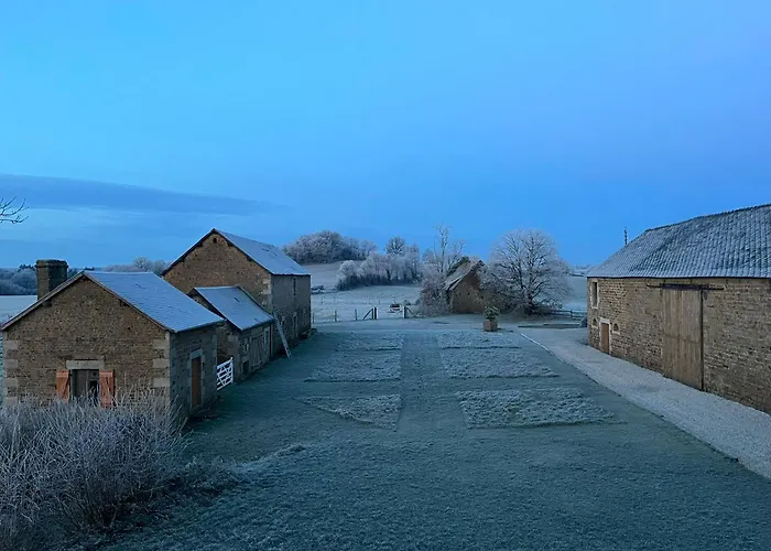 - St Céneri - Alpes Mancelles Сasa de vacaciones Saint-Pierre-des-Nids